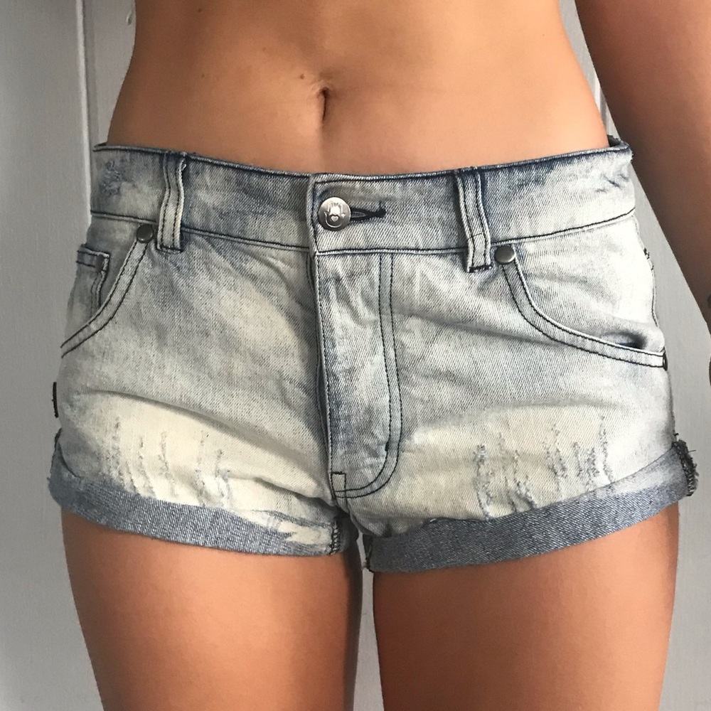 Aloha jean shorts